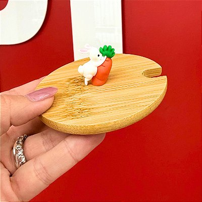 Tampa Bambu para Canecas Puxador Coelho