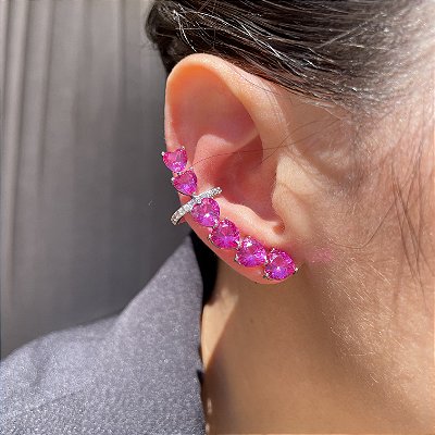 Brinco Ear Cuff Corações Graduados Safira Rosa Banhado a Ródio Branco