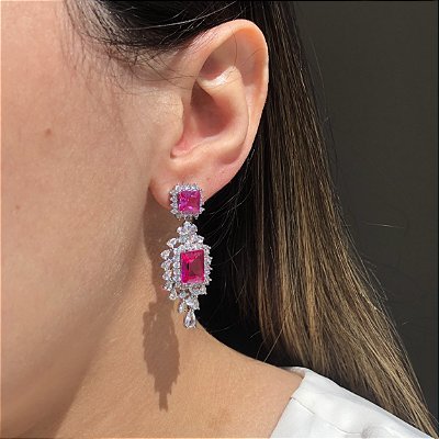 Brinco Shine Quadrado Cravejado Safira Rosa Banhado a Ródio Branco