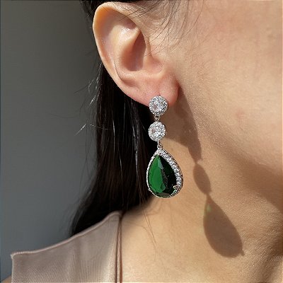 Brinco Luxo Gota Esmeralda Banhado a Ródio Branco