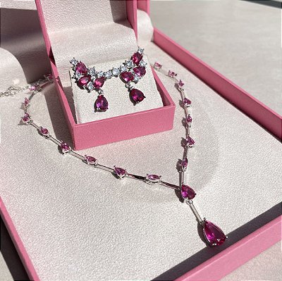 Conjunto Gravata Fio Faca Safira Rosa Banhado a Ródio Branco