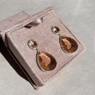 Brinco Gota Morganita Borda Cravejada Banhado a Ouro