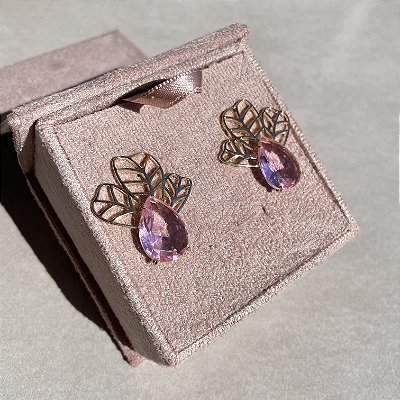 Brinco Folha Vazada Gota Light Pink Banhado a Ouro