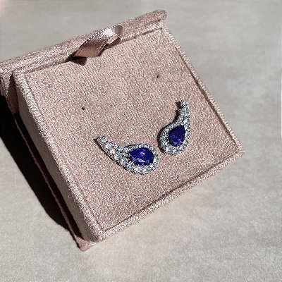 Brinco Ear Cuff Gota Ametista Banhado a Ródio Branco
