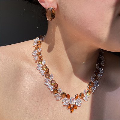 Conjunto Luxo Mocha Mousse Banhado a Ouro