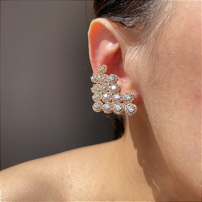Brinco Ear Cuff Pontos de Luz Banhado a Ouro