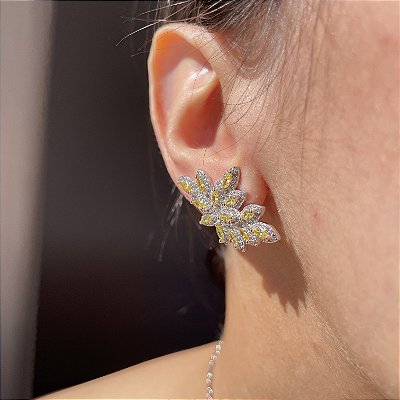 Brinco Ear Cuff Navetes Leaf Yellow Banhado a Ródio Branco