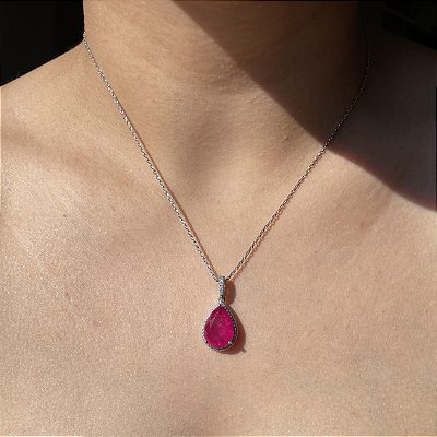 Colar Gota Pink Fusion Borda Cravejada Banhado a Ródio Branco
