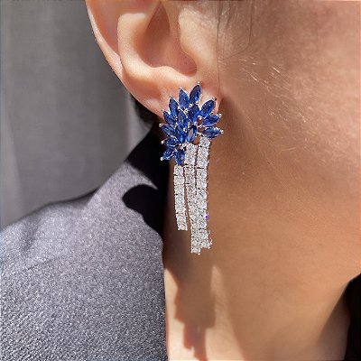 Brinco Navetes Safira Azul Banhado a Ródio Branco