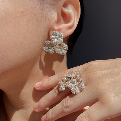 Conjunto Flowers Cravejado Cristal Banhado a Ouro - Aro 18/19