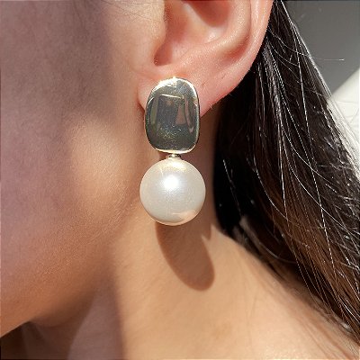 Brinco Retangular Pérola Shell Banhado a Ouro