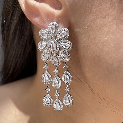 Brinco Flor Cascata Cristal Banhado a Ródio Branco