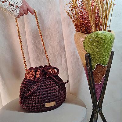 Bolsa Redonda Fundo de couro