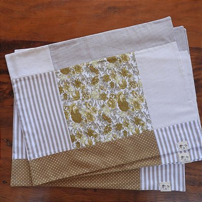Toalha Americana em Patchwork Contemporâneo Bege e Marrom - Peça Avulsa