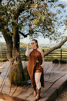 SAÍDA PLUMA MARROM