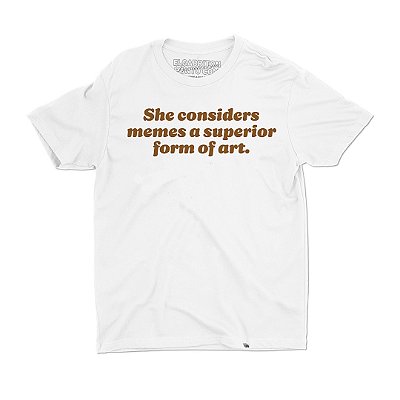 She considers - Camiseta Basicona Unissex