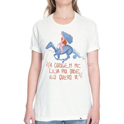 A Coragem me Leva de Barbara Tristão - AZMINA 25 - Camiseta Basicona Unissex