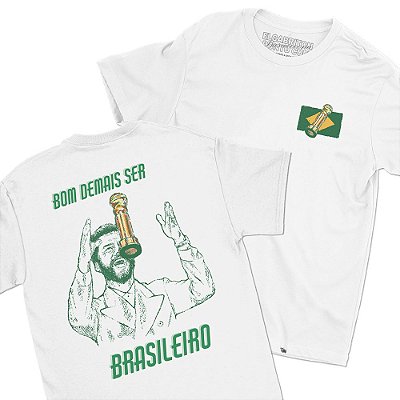 Bom Demais ser Brasileiro - FRENTE e COSTAS - Camiseta Basicona Unissex