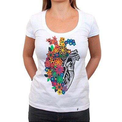 Flores de Crochê - Camiseta Clássica Feminina