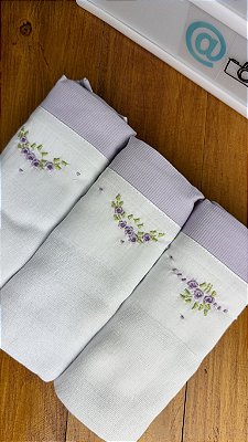 Kit 3 Fraldas de Ombro Bordadas a Mão Flores Lavanda