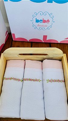 Kit 3 Fraldas de Ombro Bordadas a Mão Flores rococó