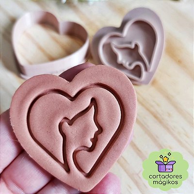 Cortador de Biscoito e Carimbo 8 de Março Dia da Mulher Coração com Rosto feminino