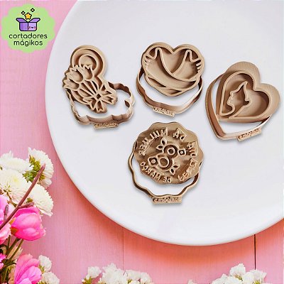 Kit com 4 cortadores e carimbos Dia da Mulher 8 de Março para biscoitos ou artesanato