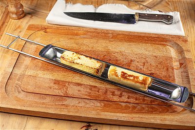 Espeto Com Bandeja Inox Para Assar Queijo E Pão De Alho 85cm