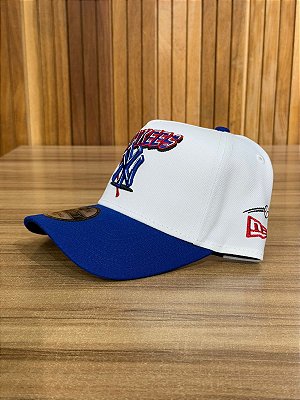 Boné New Era NY Yankees Branco e Azul MBV25BON033