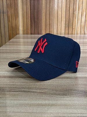 Bone New Era NY Yankees Azul Marinho MBV25BON049