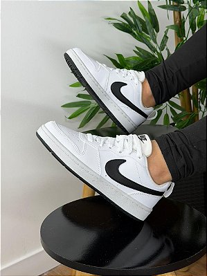 Tênis Nike Borough Low Branco e Preto