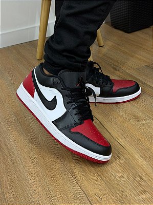 Air Jordan 1 LOW Preto e Vermelho 553558-161