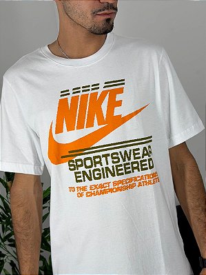 Camiseta Nike Futura Branca HQ9157-100