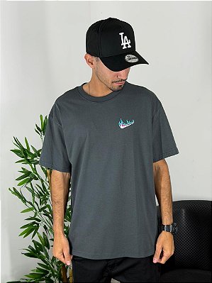 Camiseta Nike Cinza Escuro HQ9256-060