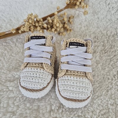 Tênis Cano Curto Confort - Cor Porcelana - Tamanho P - calça de 0 a 4 meses aproximadamente