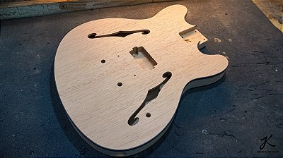 Corpo Starcaster em Cedro Rosa