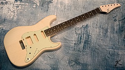 Guitarra estilo Shr ST Asato