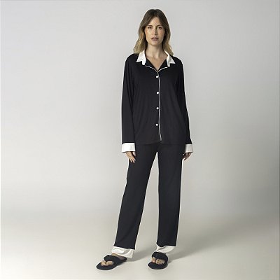 Pijama Feminino Longo Aberto Preto com Off White