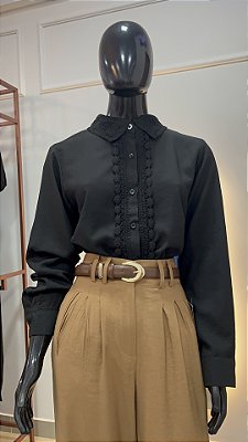 CAMISA SOCIAL COM CROCHÊ