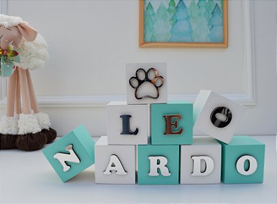 Kit 9 Cubos Prata Nome Bebê Prateleira Infantil Parede Nicho