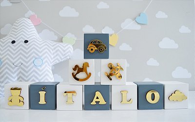 Kit 10 Cubos Dourado Enfeite Bebê Quarto Infantil Parede Nicho