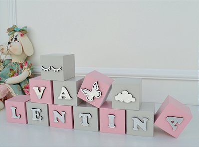 Kit 12 Cubos Prata Letrinha Bebê Decoração Nicho Quarto Bebê