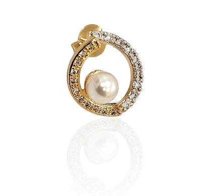 Brinco pérola entre arcos com zircônias banhado ouro