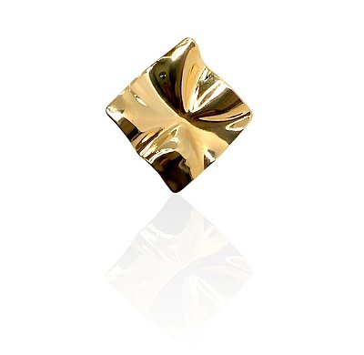 Brinco quadrado orgânico banhado ouro
