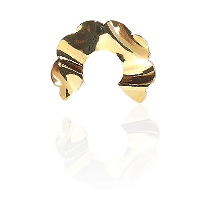 Brinco "C" sanfonado orgânico banhado ouro