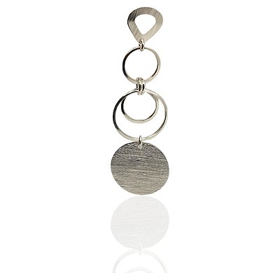 Brinco pendulo gota com 3 argolas e 1 círculo maciço banhado prata