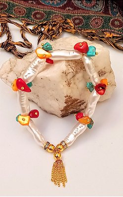 Pulseira Arco Íris e Pérolas.