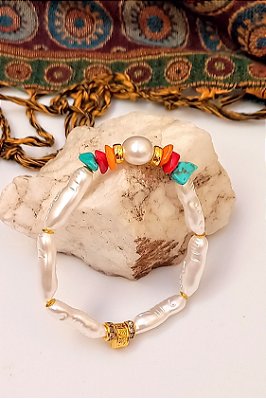Pulseira Pérolas e Cores.