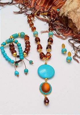 Colar Curto Marrom Esfera Turquesa.