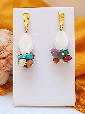 Brinco Madrepérolas Cascalhos.